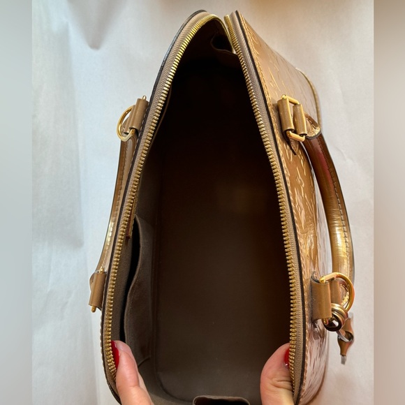 Louis Vuitton bag - Picture 7 of 14